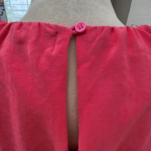 Mod On Trend NWT Smocked Waist Pink Dress Size Medium V-Neck - Picture 8 of 8